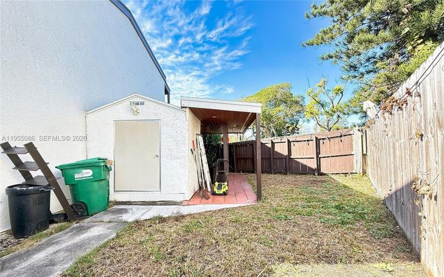 7034 SW 112th Ct, Miami, FL 33173