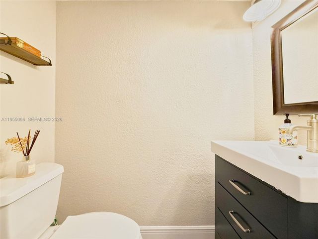 7034 SW 112th Ct, Miami, FL 33173