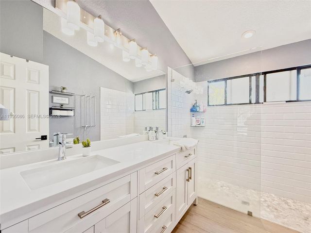 7034 SW 112th Ct, Miami, FL 33173