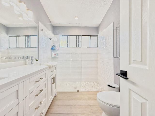 7034 SW 112th Ct, Miami, FL 33173