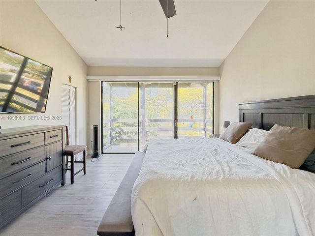 7034 SW 112th Ct, Miami, FL 33173