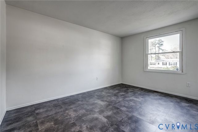 9725 Laurel Pine Dr, Henrico, VA 23228