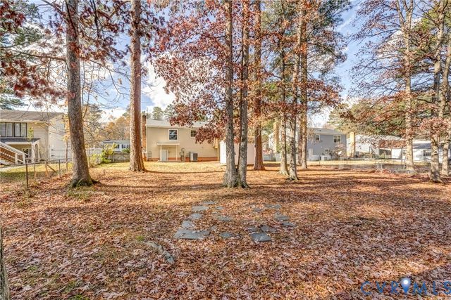 9725 Laurel Pine Dr, Henrico, VA 23228