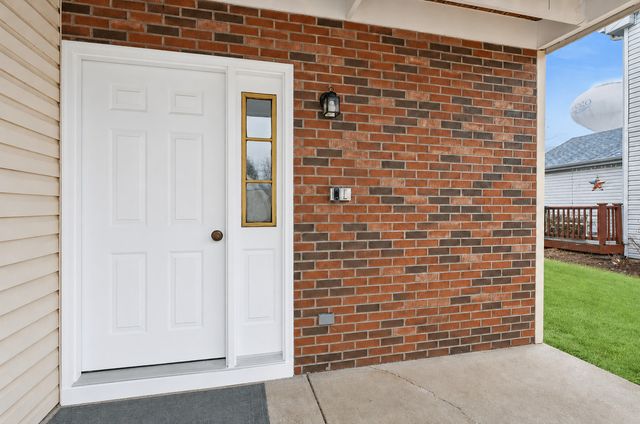 356 OGDEN FALLS Boulevard 356, Oswego, IL 60543