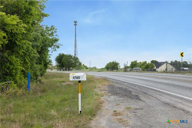 9765 State Park Road, Lockhart, TX 78644