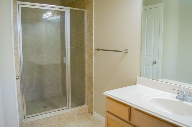 9224 Rodney Ray Boulevard 18, Houston, TX 77040