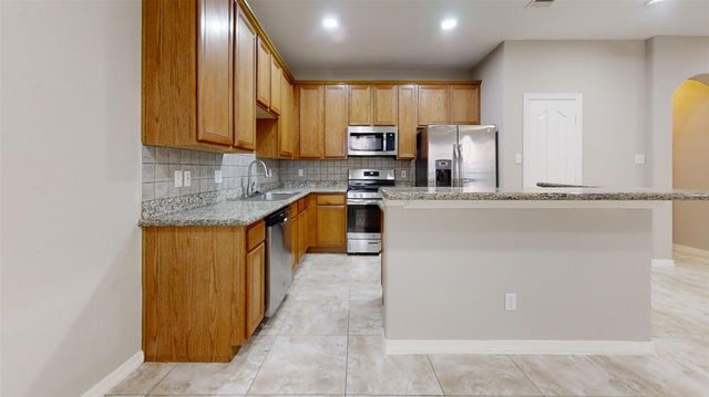 9224 Rodney Ray Boulevard 18, Houston, TX 77040