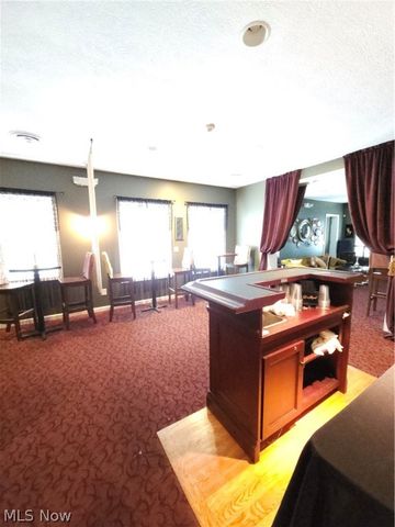 11609 Detroit Avenue, Cleveland, OH 44102