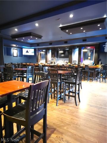 11609 Detroit Avenue, Cleveland, OH 44102