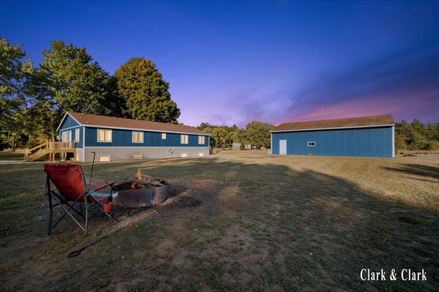 3715 E Skeels Road, Holton, MI 49425