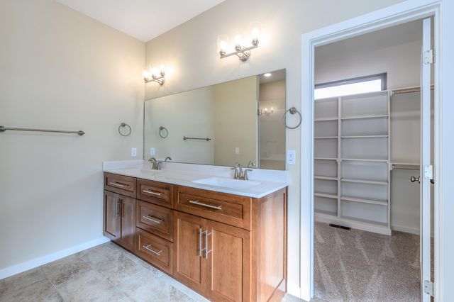 3801 W Broadmoor Street, Springfield, MO 65807