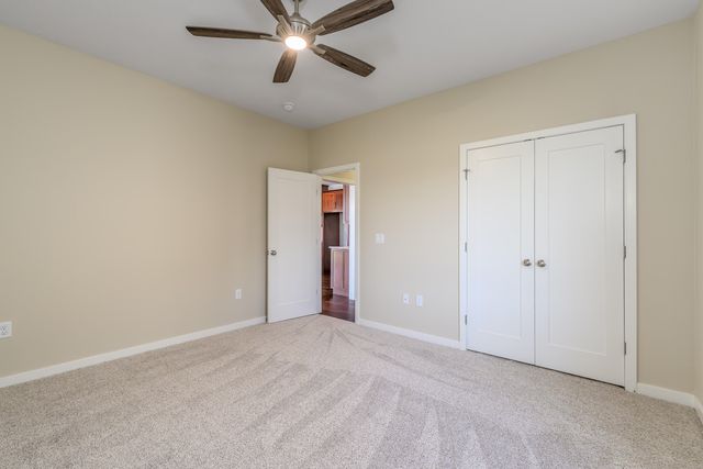 3801 W Broadmoor Street, Springfield, MO 65807