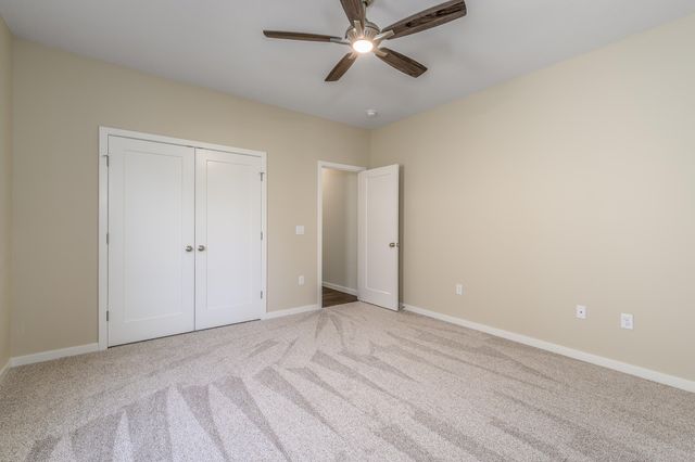 3801 W Broadmoor Street, Springfield, MO 65807