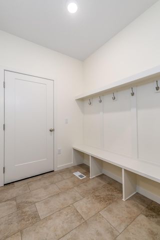 3801 W Broadmoor Street, Springfield, MO 65807