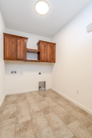 3801 W Broadmoor Street, Springfield, MO 65807