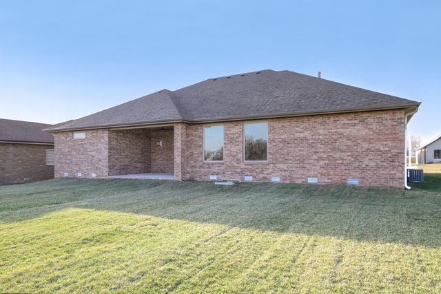 3801 W Broadmoor Street, Springfield, MO 65807