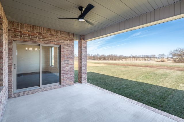 3801 W Broadmoor Street, Springfield, MO 65807