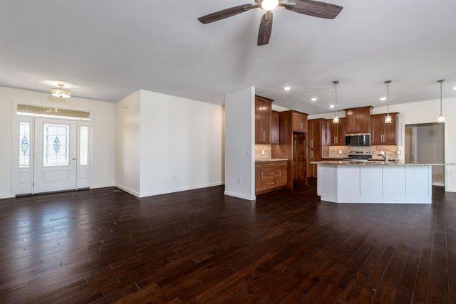 3801 W Broadmoor Street, Springfield, MO 65807