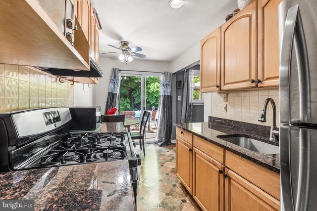 614 N SYCAMORE AVE, Clifton Heights, PA 19018
