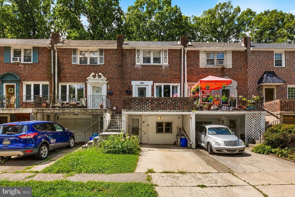 614 N SYCAMORE AVE, Clifton Heights, PA 19018
