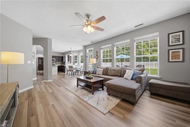 608 September LN, Chesapeake, VA 23322