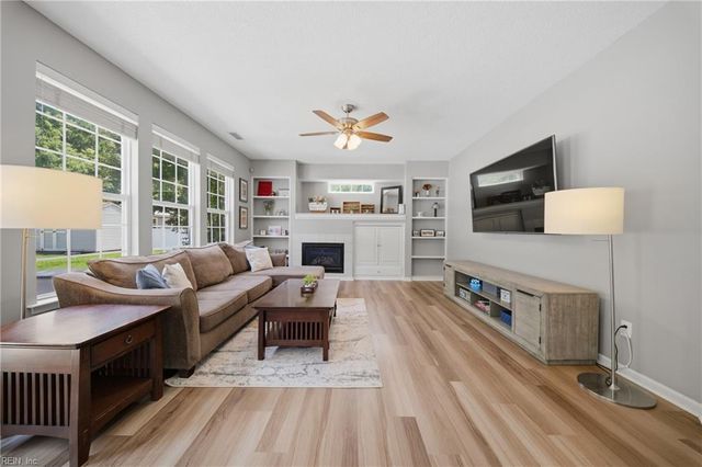 608 September LN, Chesapeake, VA 23322