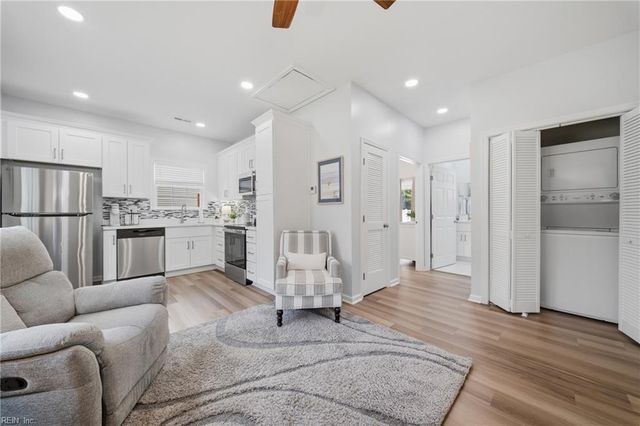 608 September LN, Chesapeake, VA 23322