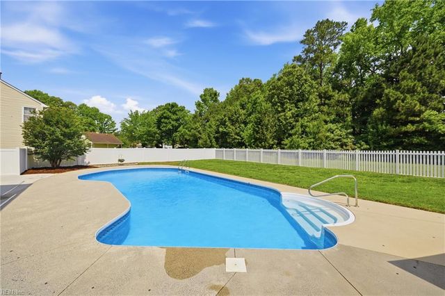 608 September LN, Chesapeake, VA 23322