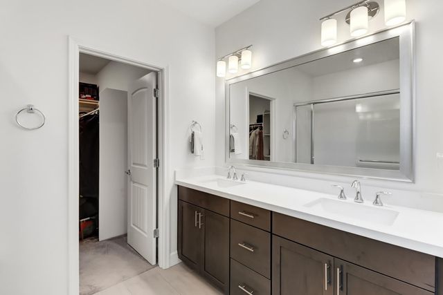 9490 Cheverny Way, Sacramento, CA 95829