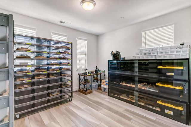 9490 Cheverny Way, Sacramento, CA 95829