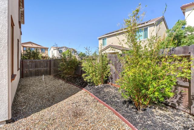 9490 Cheverny Way, Sacramento, CA 95829