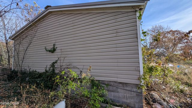 1399 W Empire Lane, Joplin, MO 64801