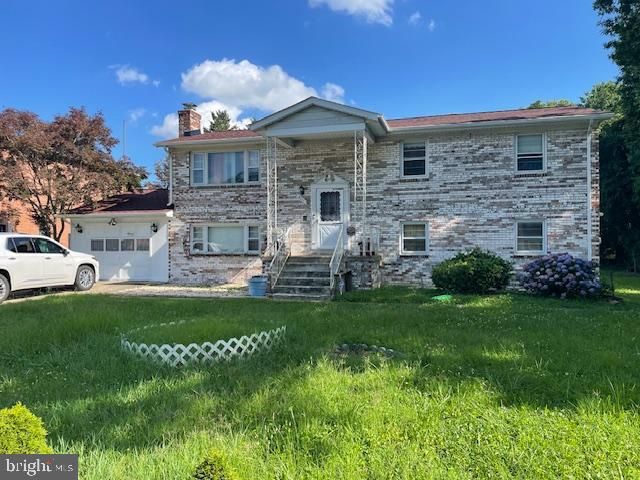 6111 BRADLEY LN, Clinton, MD 20735