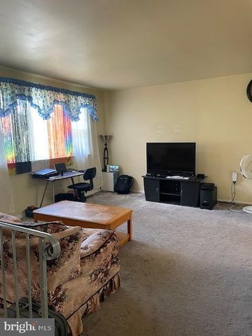 6111 BRADLEY LN, Clinton, MD 20735