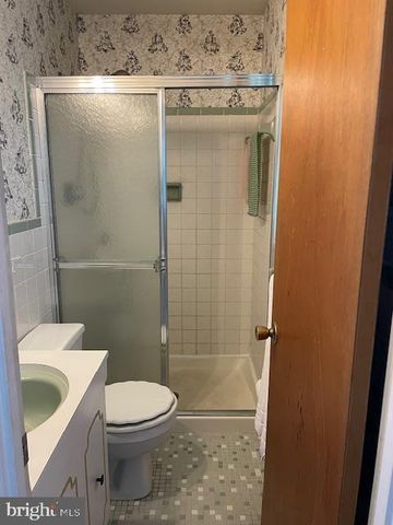 6111 BRADLEY LN, Clinton, MD 20735