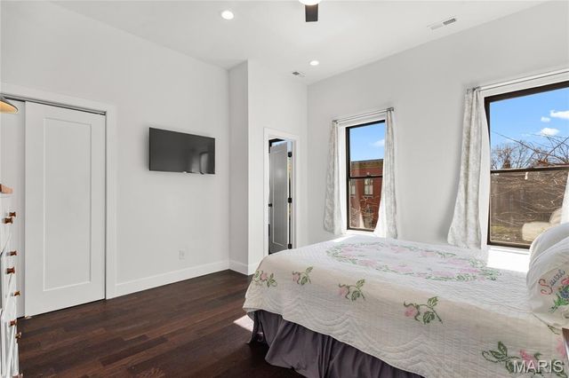 1721 Carroll Street, St Louis, MO 63104