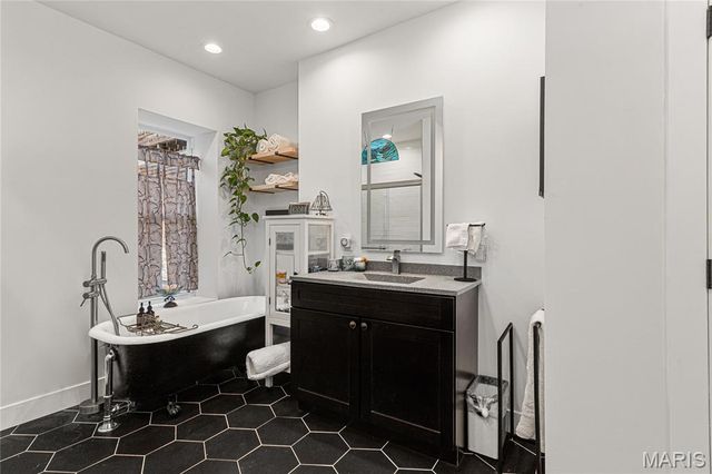 1721 Carroll Street, St Louis, MO 63104