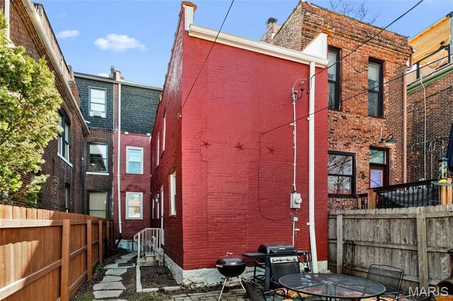 1721 Carroll Street, St Louis, MO 63104