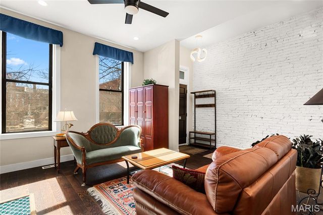 1721 Carroll Street, St Louis, MO 63104