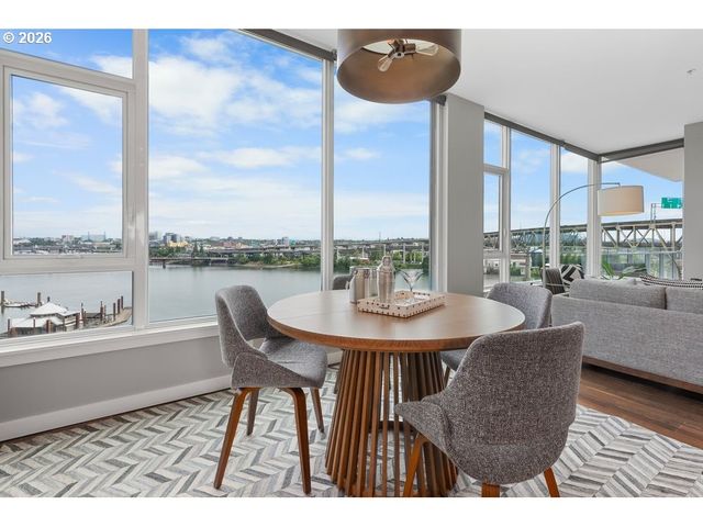 1920 S RIVER Dr E902, Portland, OR 97201