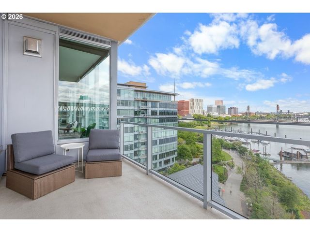 1920 S RIVER Dr E902, Portland, OR 97201