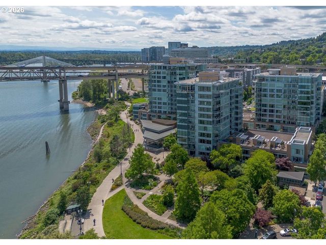 1920 S RIVER Dr E902, Portland, OR 97201