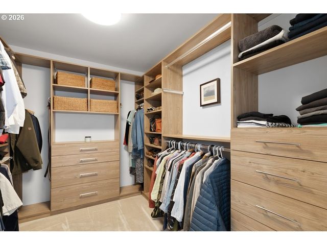 1920 S RIVER Dr E902, Portland, OR 97201