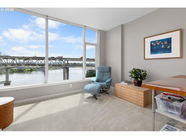 1920 S RIVER Dr E902, Portland, OR 97201