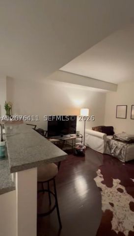 2740 SW 28th Ter 503, Miami, FL 33133
