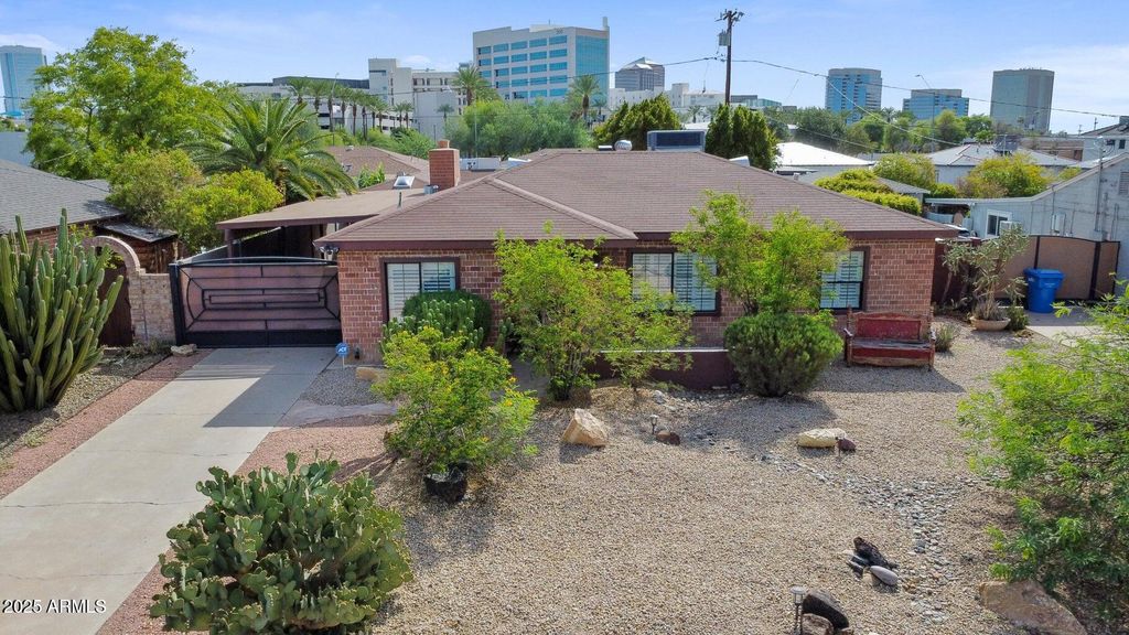 2931 N 8TH Avenue, Phoenix, AZ 85013