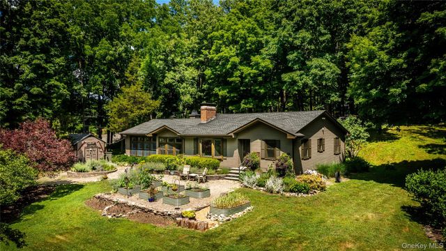 50 Field Road, Clinton Corners, NY 12514