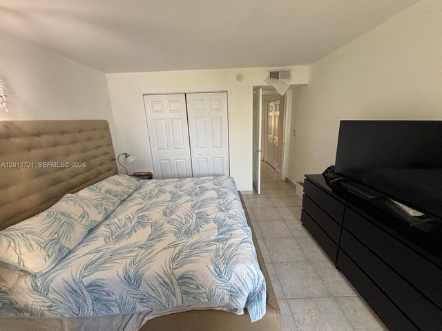 3003 NE 183rd Ln 0, Aventura, FL 33160