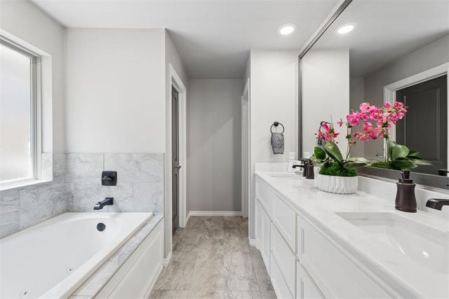 4208 Armstead Avenue, Edmond, OK 73012