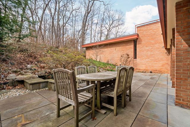 276 Indian River Place, Ann Arbor, MI 48104
